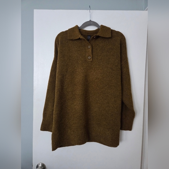 Collared Knit Sweater - Picture 2 of 7